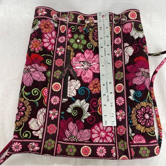 Vera Bradley mod flora draw string backpack - Picture 2 of 9